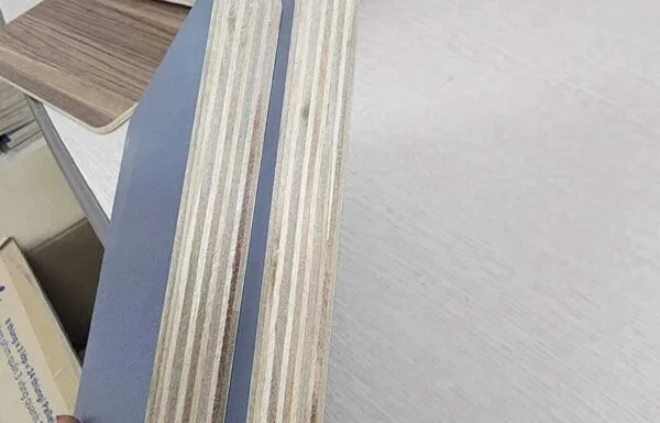 Ván ép phủ melamine